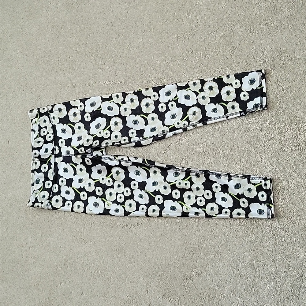 Terez Black & White Flower Leggings